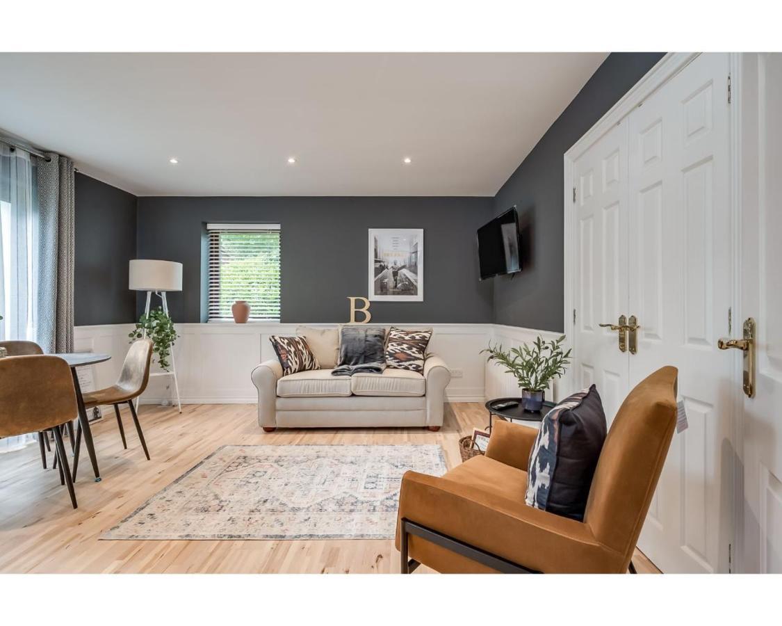 Central Belfast Apartments Windsor מראה חיצוני תמונה