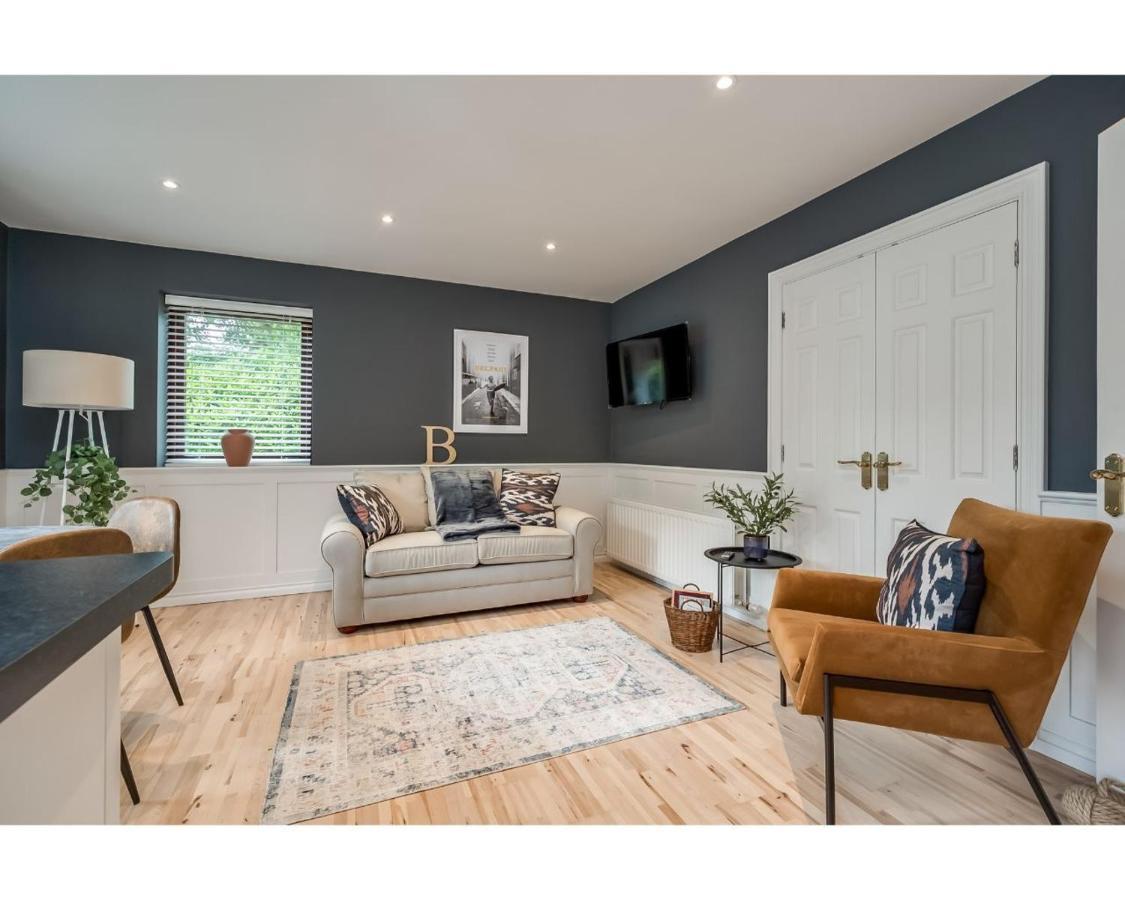 Central Belfast Apartments Windsor מראה חיצוני תמונה