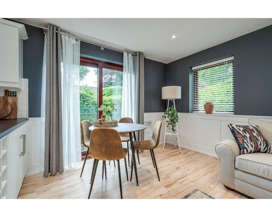 Central Belfast Apartments Windsor מראה חיצוני תמונה