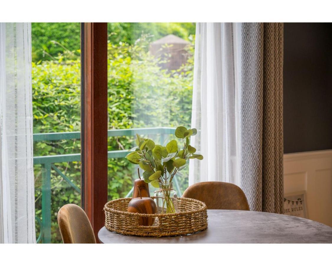Central Belfast Apartments Windsor מראה חיצוני תמונה